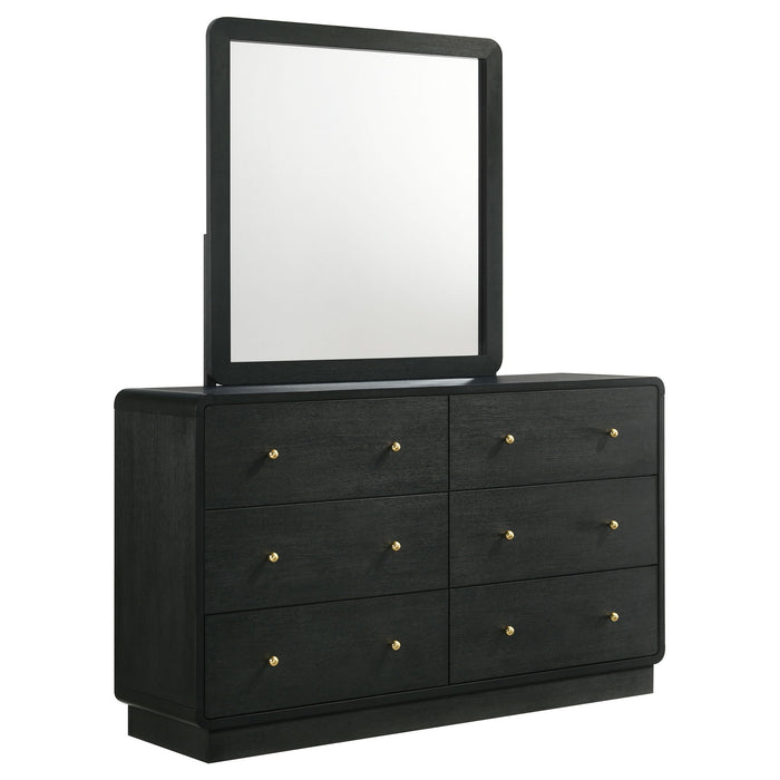 Cavelle - 6-Drawer Dresser
