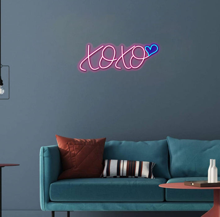 Neon Xoxo - Red